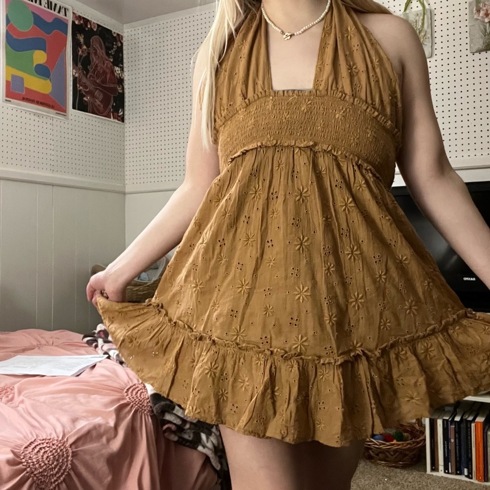 Very pretty brown halter top dress